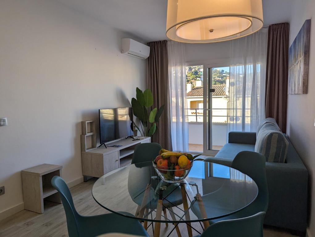 Moderno con piscina en L'Estartit by Host&Joy - 3