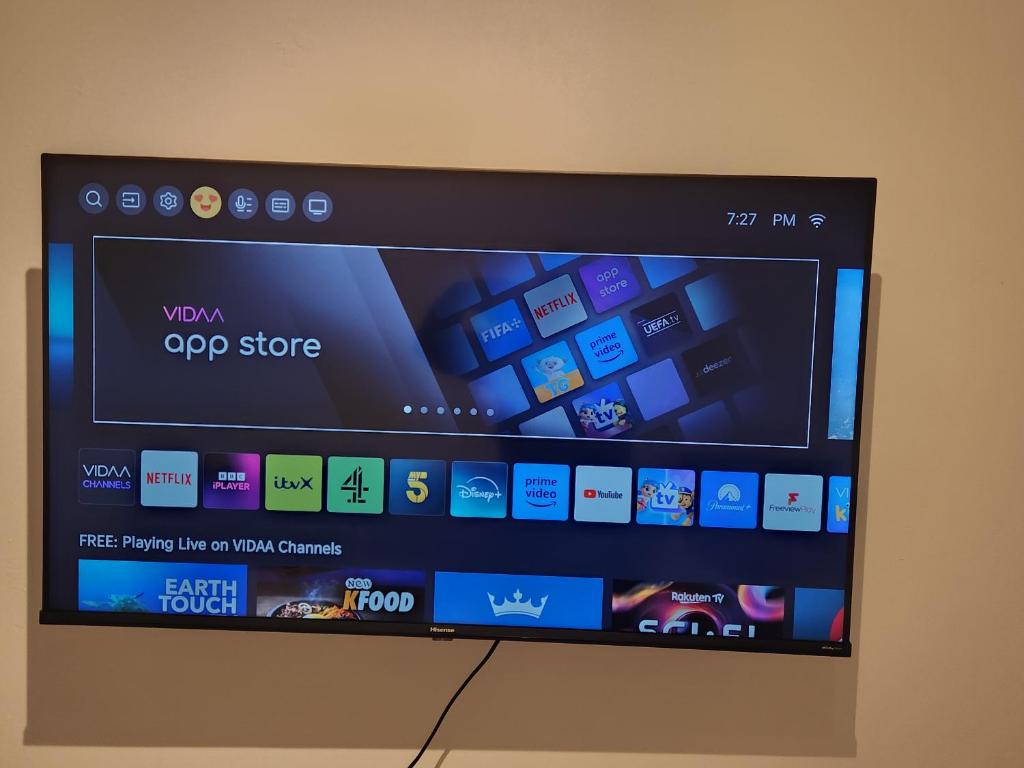 Flat with Work Station, Monitor, Smart TV & Netflix, Upper Norwood