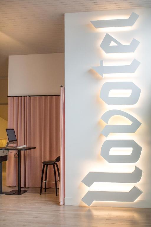 Novotel Lille Aeroport photo