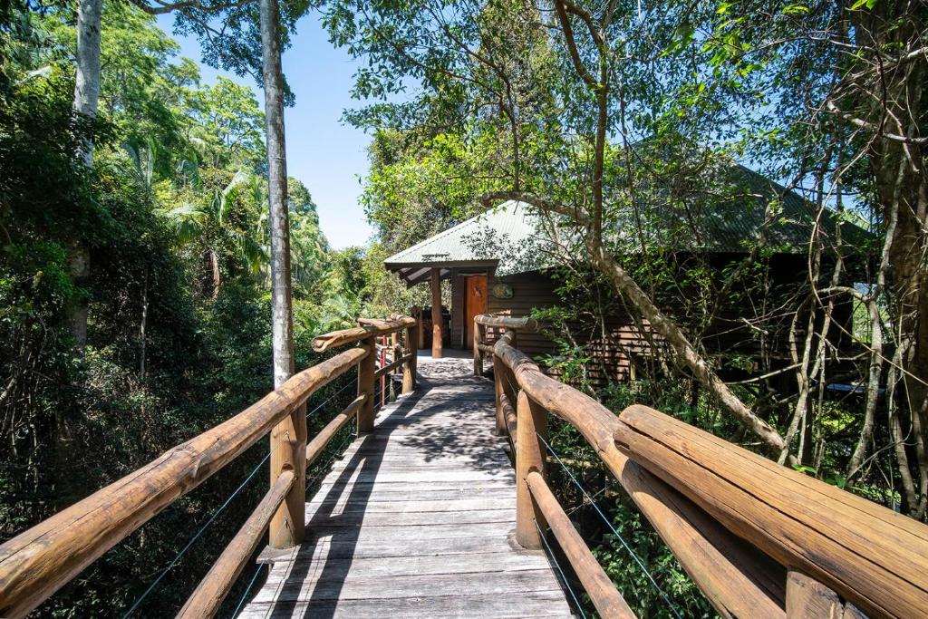 Secrets on the Lake, Montville