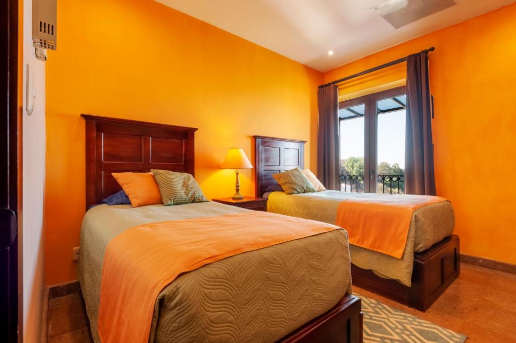Luxury Condo Steps Away from Downtown San Miguel - 5