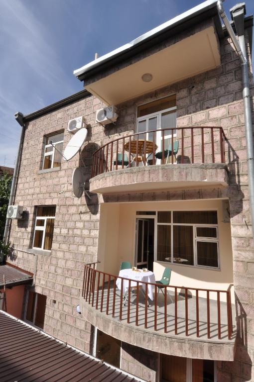 Entrance, Albert House Hotel and Tours in Yerevan