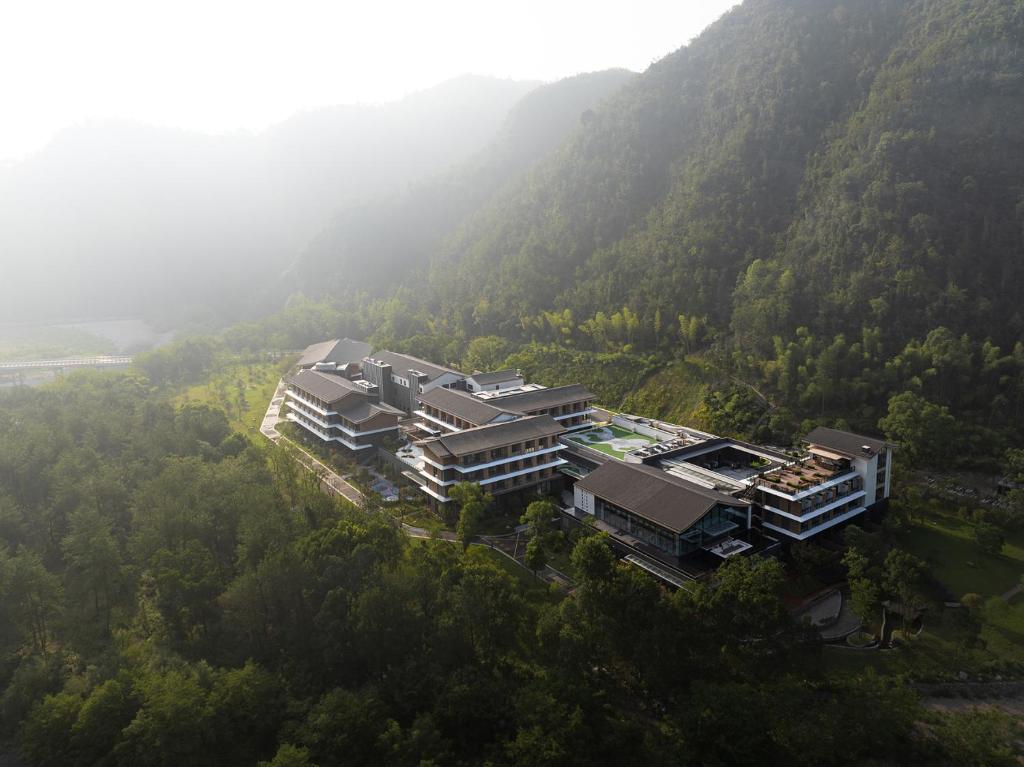 Garrya Xianju, Xianju