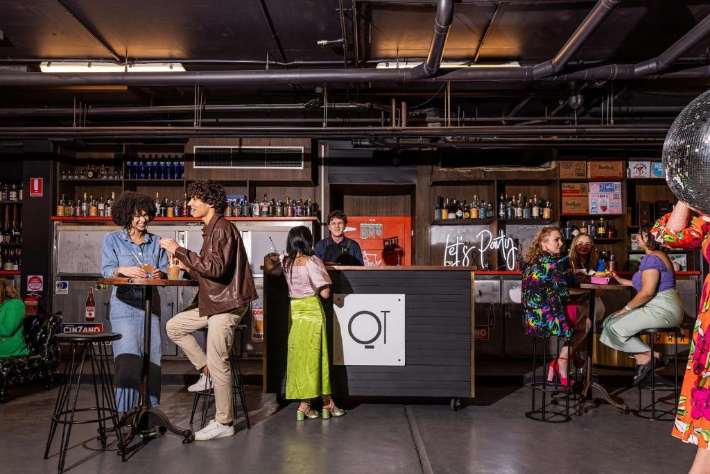 Bar/lounge