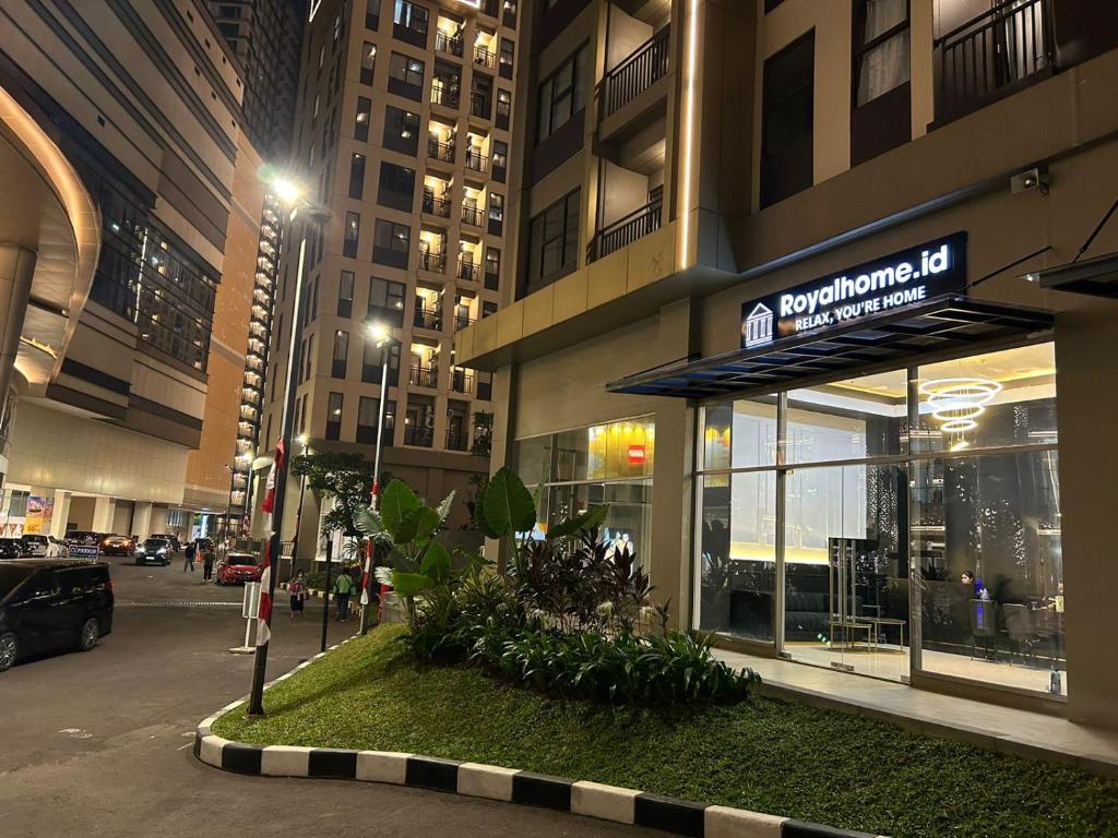 Cozy Studio Apartemen Transpark Cibubur by Royal Home Indonesia
