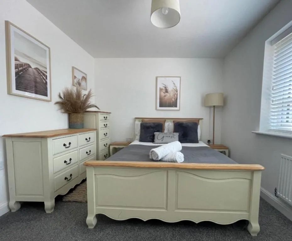 Barry Waterfront Stays - ENTIRE 3 BED PROPERTY、バリーのホテル