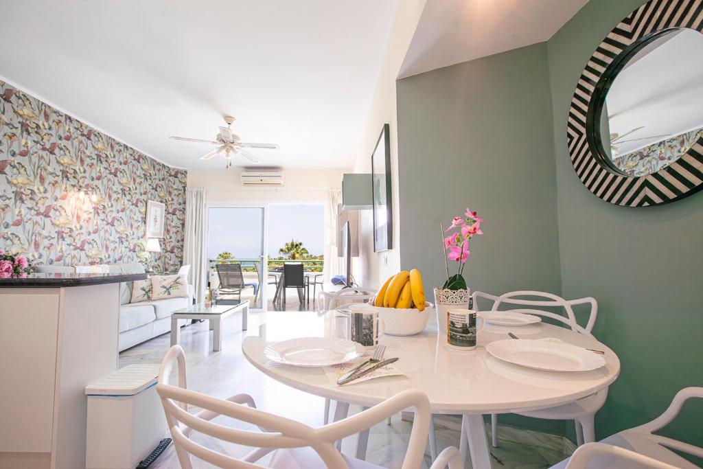 Apartment in beachfront complex in El Duque area, Costa Adeje - 4