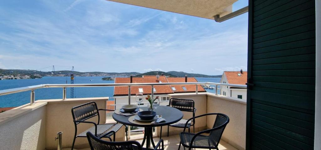 Adriapartman, Rogoznica