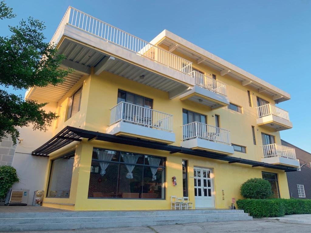 My Home 51-6, Gongguan