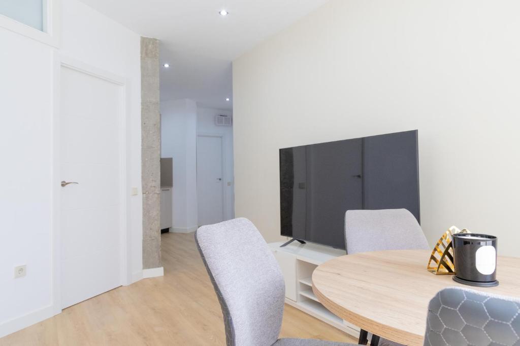 Apartamento moderno céntrico con AC y Luz natural - 2