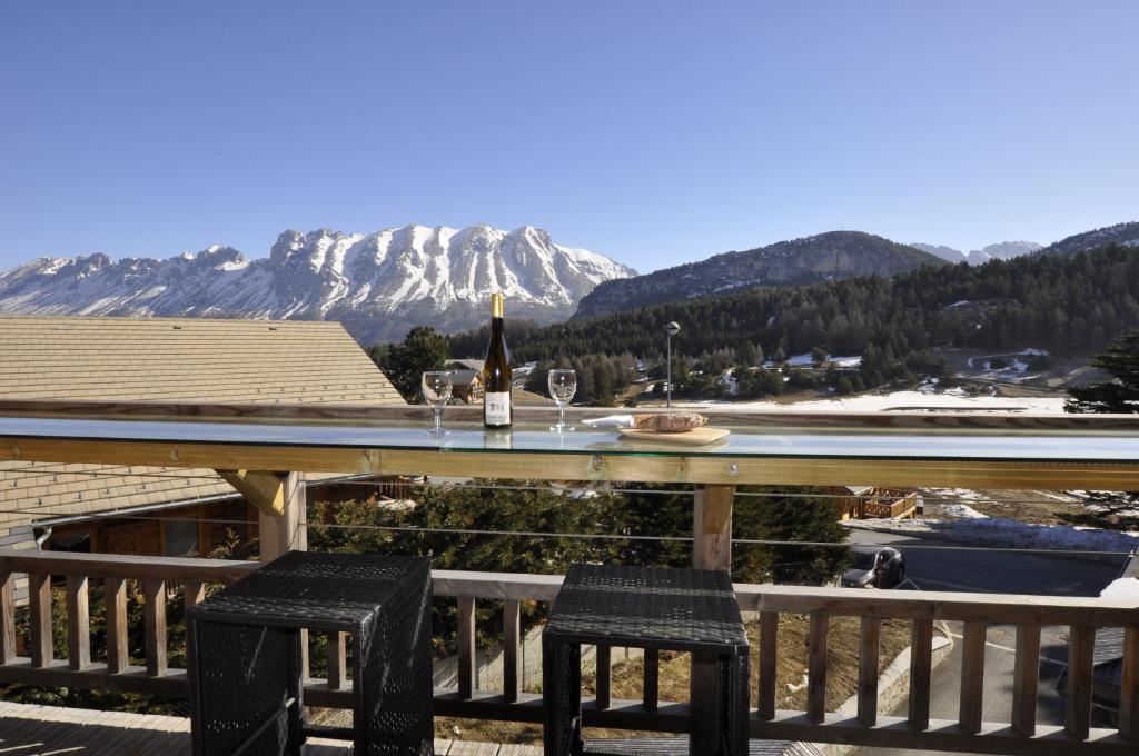 appartement d'exception type chalet, cheminée,3 chambres, piscine intérieure, ski room et sauna privés, garage - 3