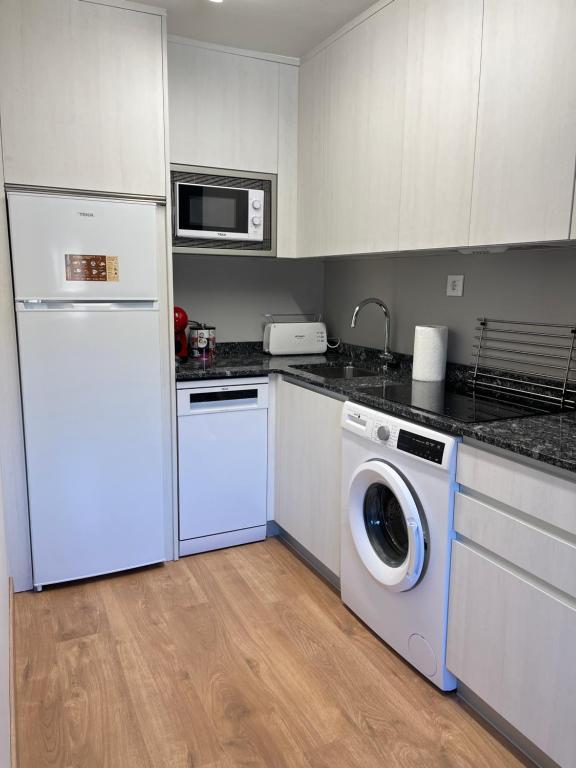 Santa Coloma Apartamentos