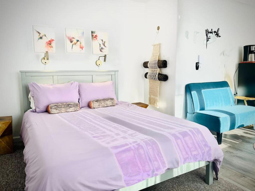 Catskill Cabin Hummingbird Suite 2, Shandaken