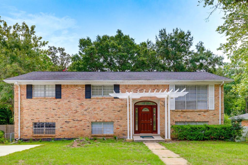 Walk to University of South Alabama Mobile Apt, Mobile