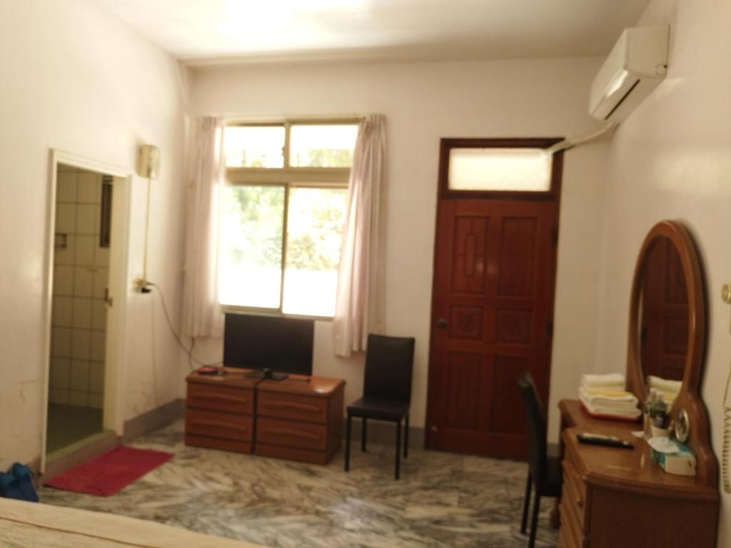 Half Sky Lin Yuan Homestay