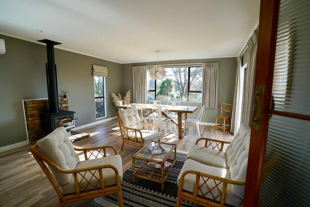 Raglan Oasis, Raglan