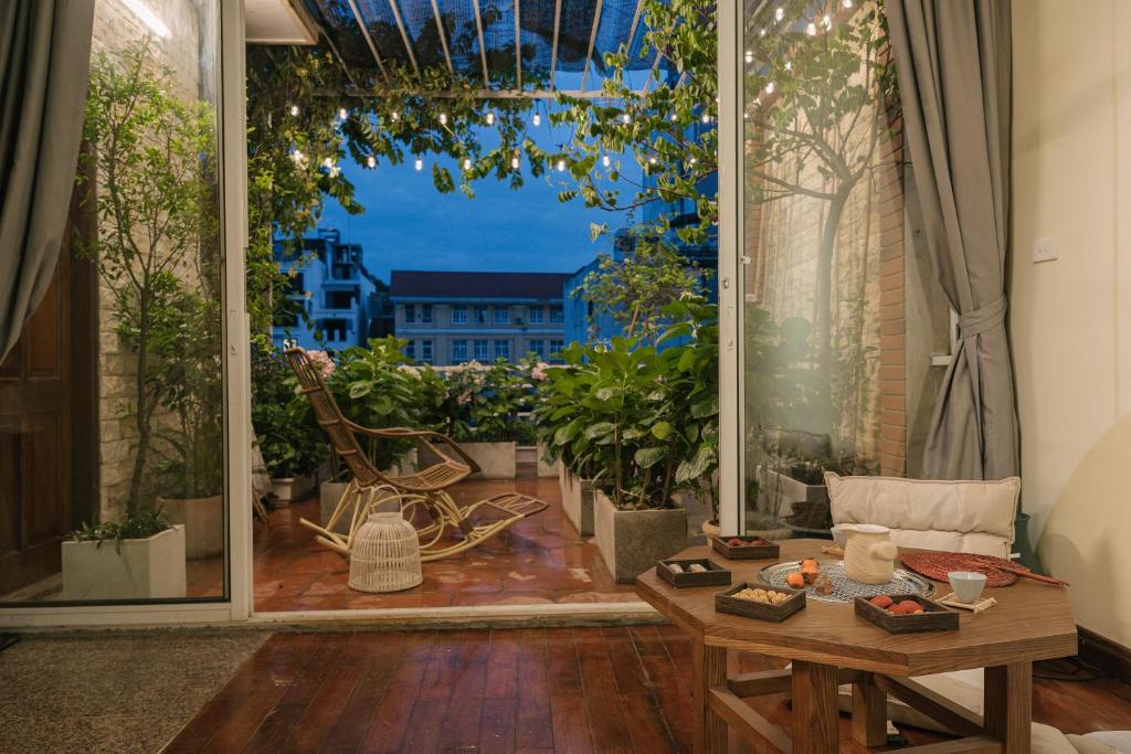 Pentstudio with Garden, City view 5mins to Old Quater, Hanoj