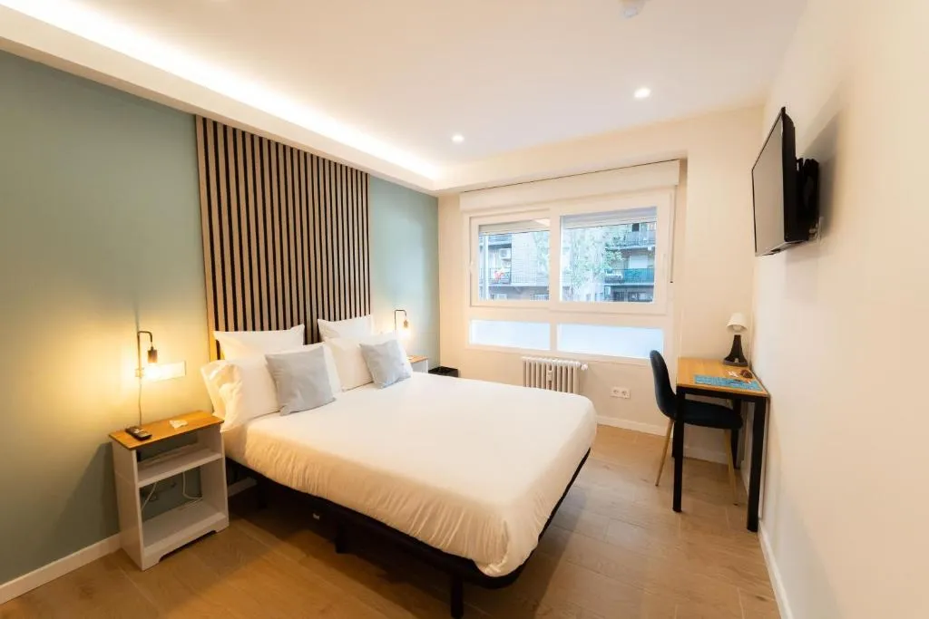 I'M Room Suites Nuevos Ministerios - Bernabeu 'Digital Access', hotel in Madrid