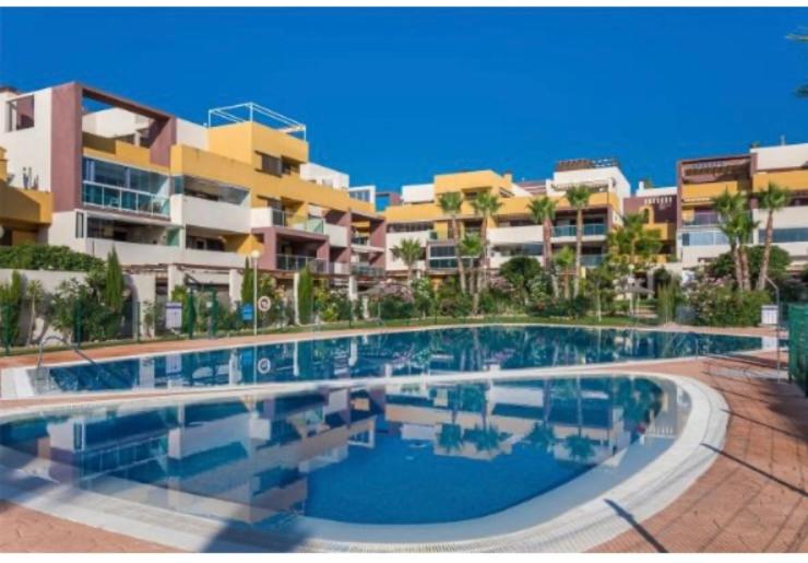 Apartamento precioso con piscina 250 euros de fianza antes de entrar - 1