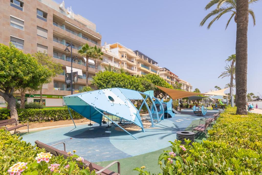 Estepona DownTown Near The Beach - Happy Rentals - 3