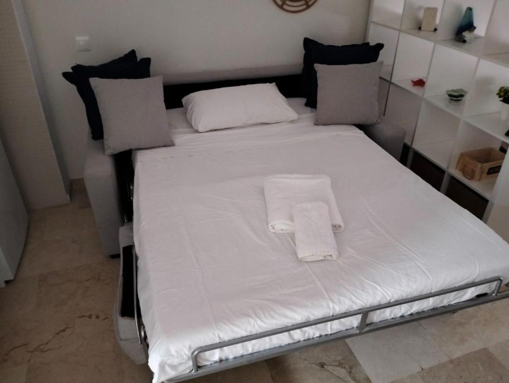 Sol y Arte Suites Málaga Centro - 3