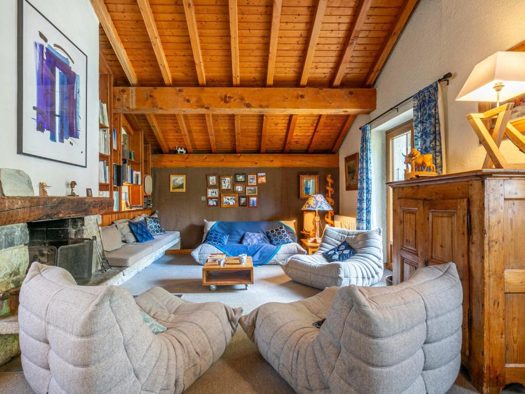 Chalet individuel, chaleureux avec cheminée et WIFI à Val-d'Isère - 2