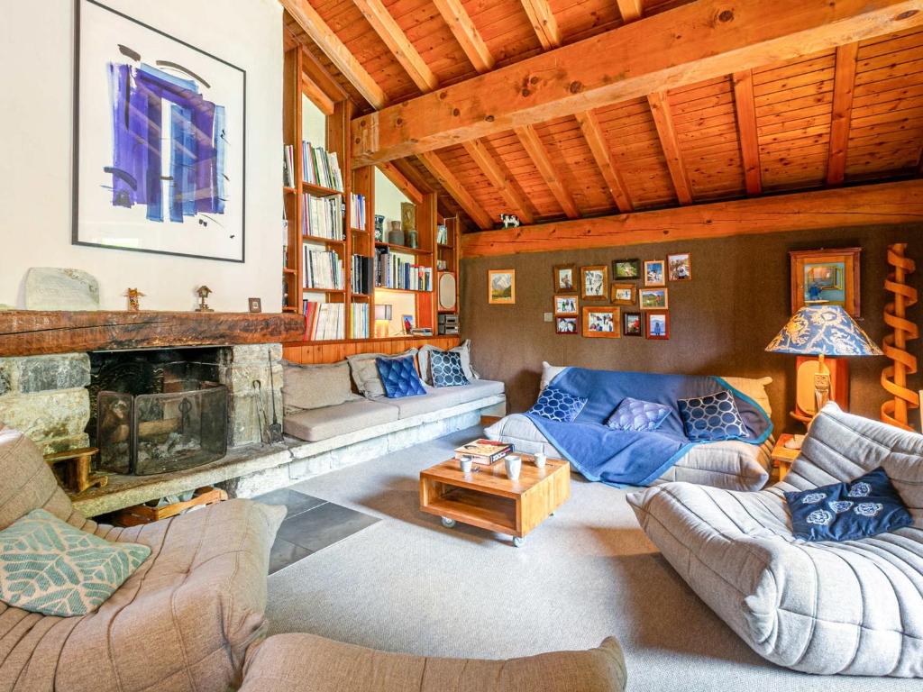 Chalet individuel, chaleureux avec cheminée et WIFI à Val-d'Isère - 3