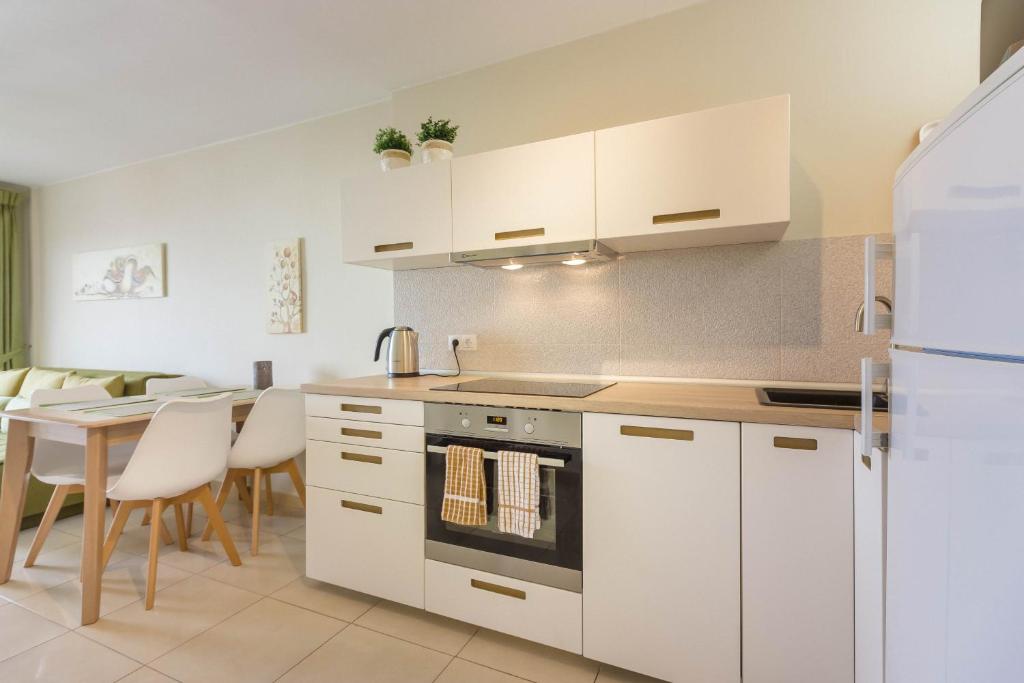 1BDR EL DORADO Ocean View Las Americas - 4