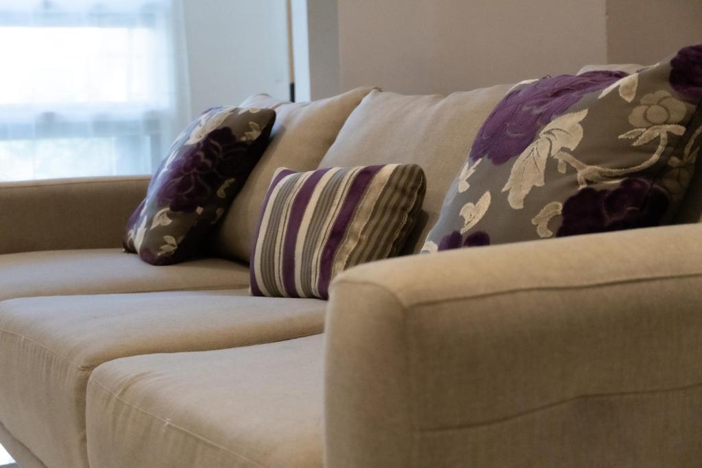 Infinity Suites triple room 105 - 1