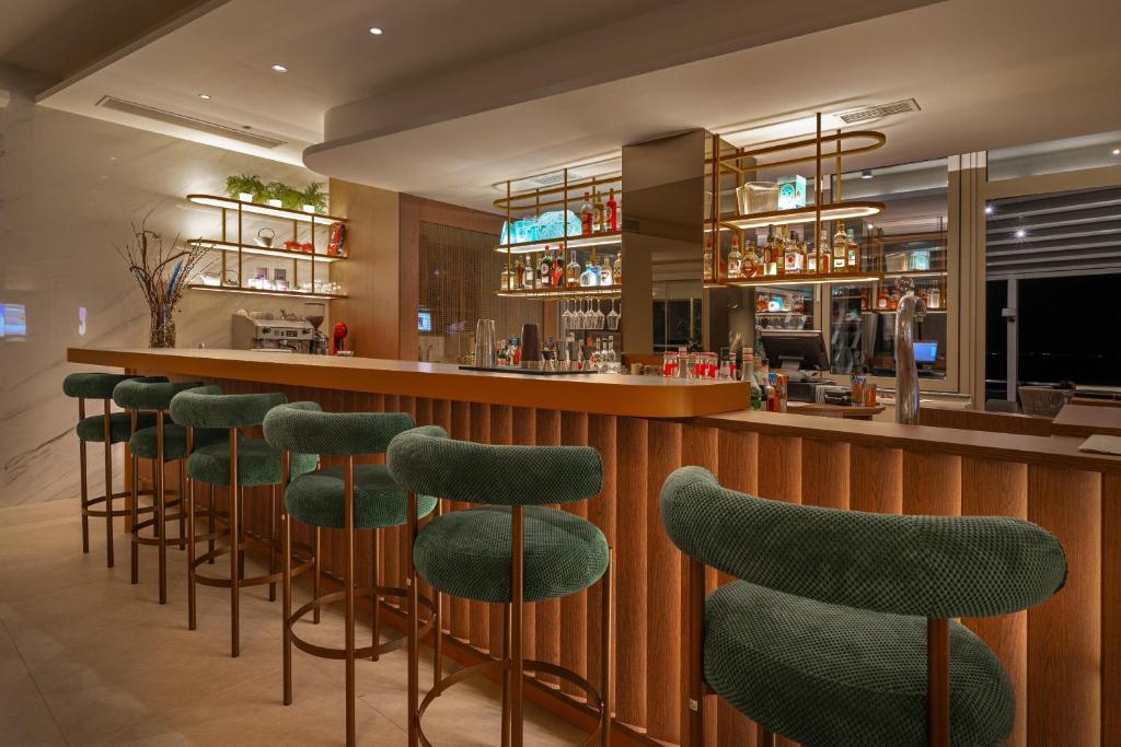 Bar/lounge
