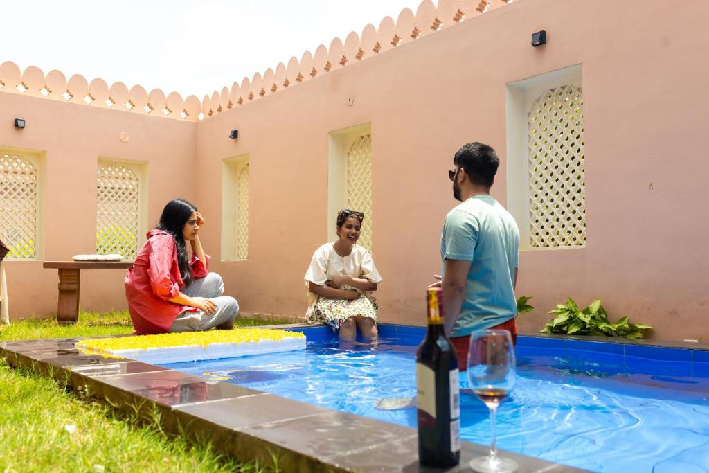 スイミングプール