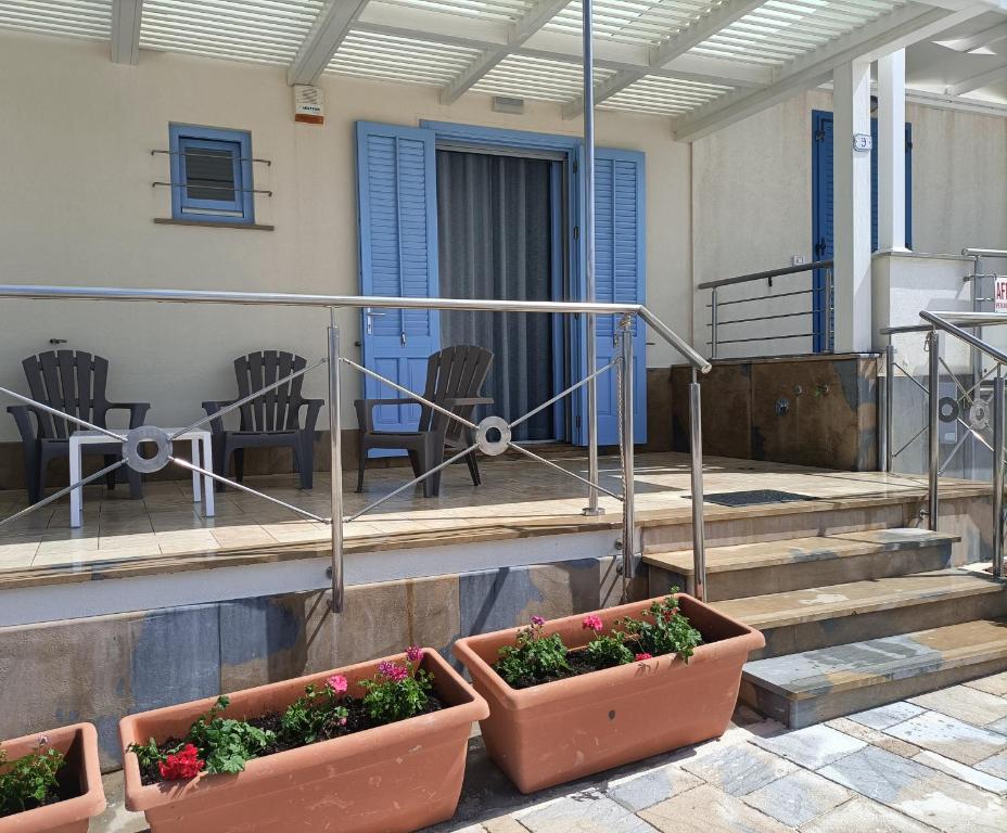 Casa Vacanze La Rosa - Baia Cornino - 2