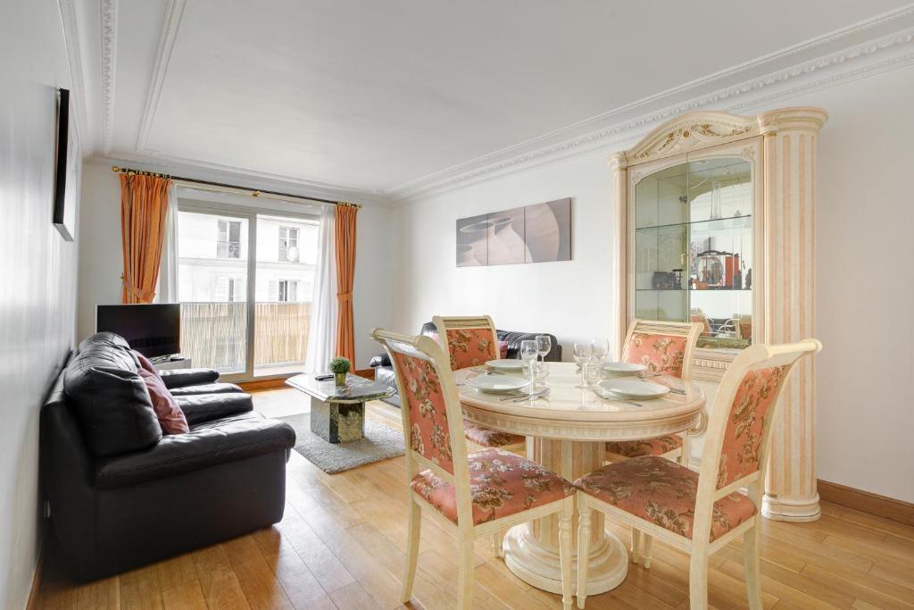 Élégance Parisienne, Vue Luxueuse Imprenable - 2