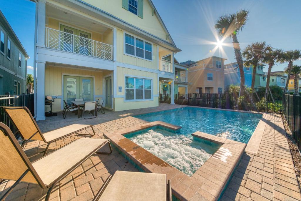 Sandcastles & Sunshine Cottage With Private Pool Near Disney With Margaritaville Resort & Island H20 Access - 8025Su, Orlando