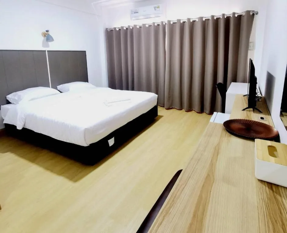 Ratanasiri Hotel，位于猜也蓬的酒店