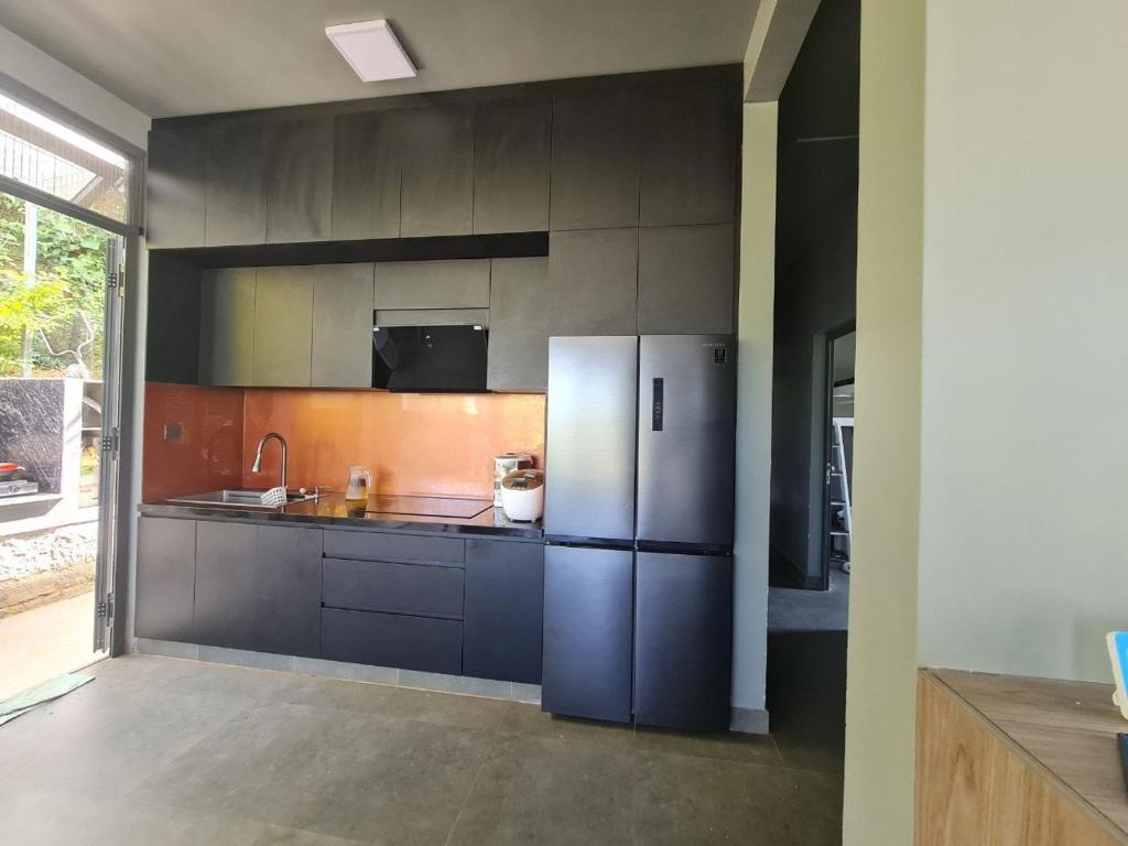 Chill Hill, Ðại Lào