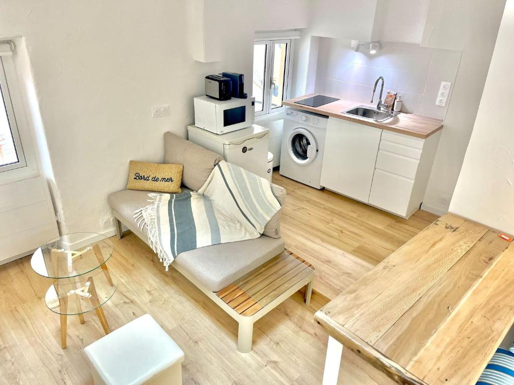 « Studio Cosy vieille ville » refait à neuf - 4