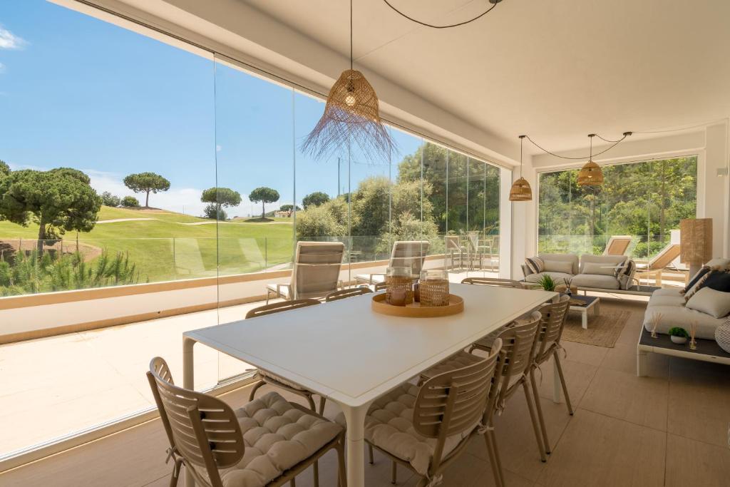 Stylish 3-Bed Apt on La Cala Golf 15th Hole View - 4