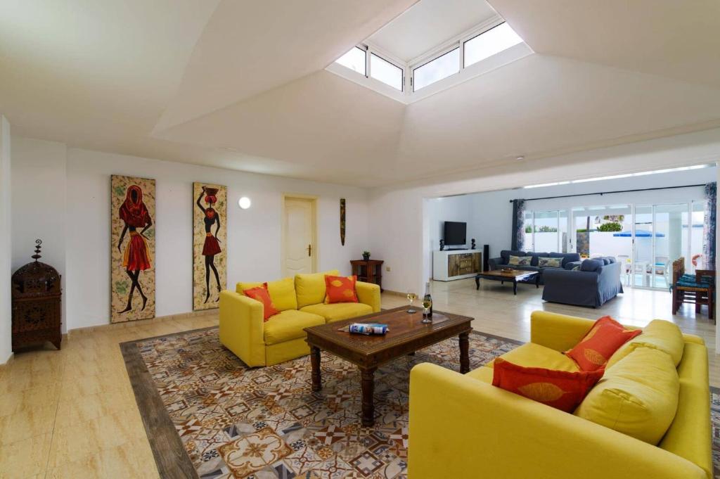 Villa Esmeralda by Villa Plus - 4