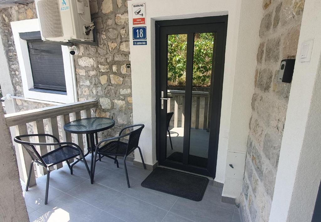 Apartment by the Sea - 4