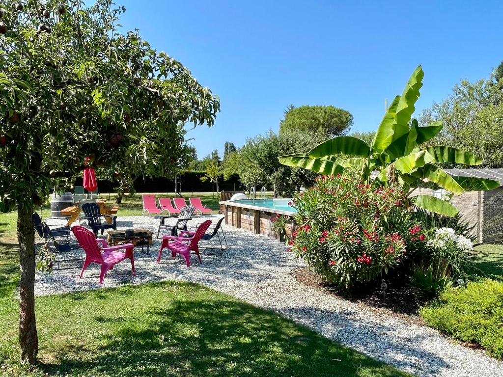 Les Régniers - 2 gîtes pour partir ensemble, Eynesse