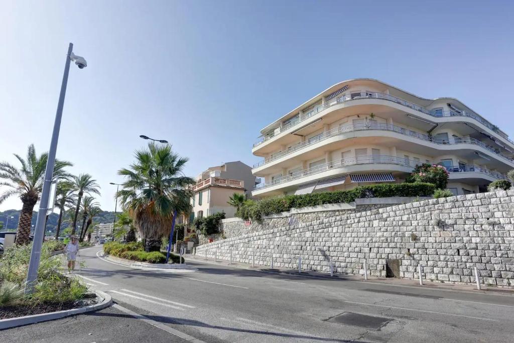 Large Luxury Apartment with garden view over the ocean - 2
