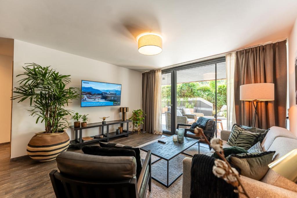 Apartment with Terrace - Top 1