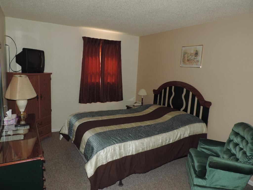 Hunters Lodge Motel photo