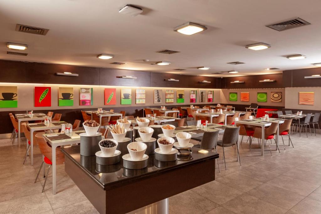 อาหารและเครื่องดื่ม