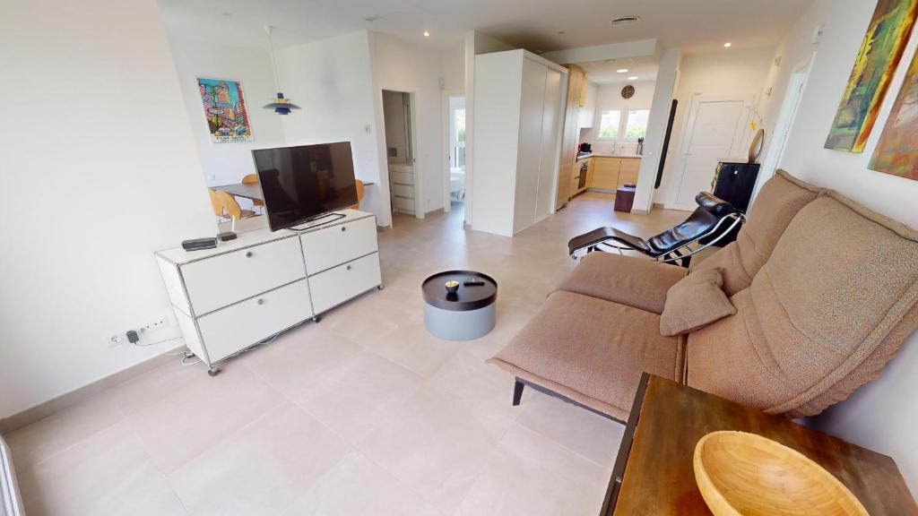 Triana by ON Travel, Oliva