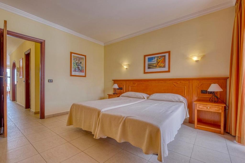 Apartamentos Callaomar — Hotel rooms in Callao Salvaje, Canary Islands