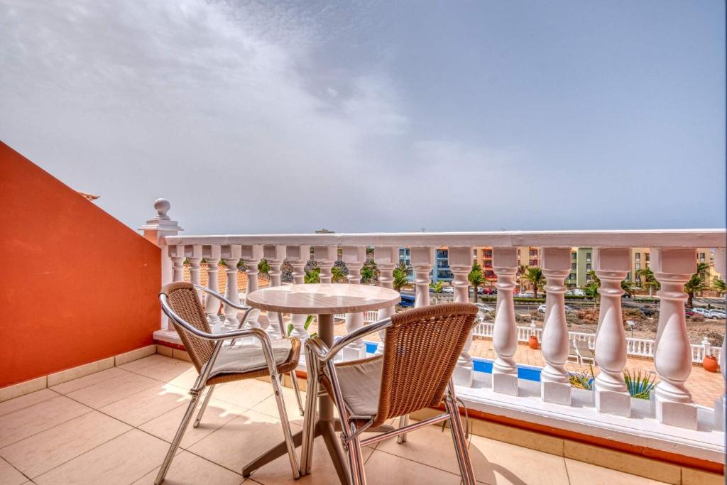 Apartamentos Callaomar — Hotel rooms in Callao Salvaje, Canary Islands