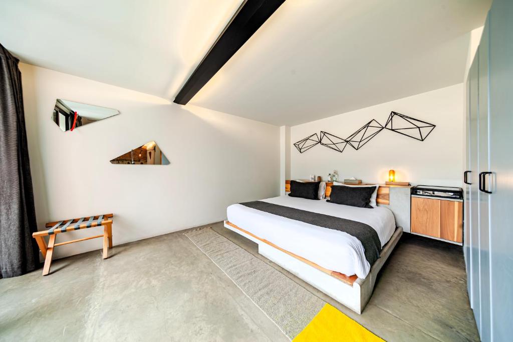 Hotel Carlota - 2