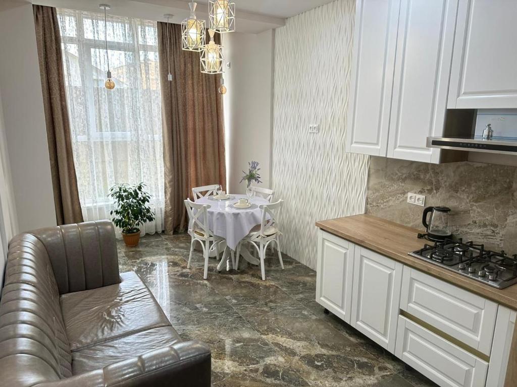 Люксовые апартаменты в ЖК ABYROY RESIDENCE, Zhumysker